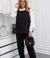 Костюм-тройка женский деловой из костюмной ткани: жилет, брюки и блуза осенний