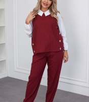 Костюм-тройка женский бордовый из костюмной ткани: жилет, брюки и блуза осенний