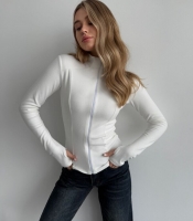 Термокофта женская приталенного кроя на молнии из ткани пума осенне-зимняя