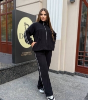 Спортивный костюм-двойка женский утепленный из теплого флиса с лампасами и воротником-стойкой осенне-зимний