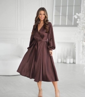 Платье на запах женское атласное миди с поясом и длинными рукавами из ткани Скарлет осенне-зимнее шоколадное