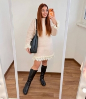 Платье женское кашемировое прямого кроя с кружевной отделкой осенне-зимнее