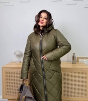Куртка женская удлинённая зимняя стёганая из плащёвки с силиконовым утеплителем и съёмным капюшоном зимняя