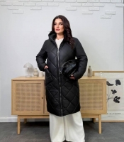 Куртка женская удлинённая зимняя стёганая из плащёвки с силиконовым утеплителем и съёмным капюшоном зимняя