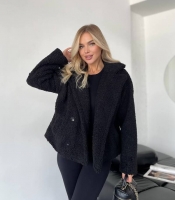 Пальто-пиджак женское из эко-меха Тедди на подкладке oversize осенне-зимнее