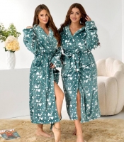 Халат женский домашний из плюшика с поясом и капюшоном осенне-зимний