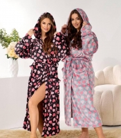 Халат женский домашний из плюшика с капюшоном и поясом осенне-зимний