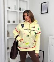 Худи женское из трехнитки на флисе с декоративными нашивками осеннее зимнее