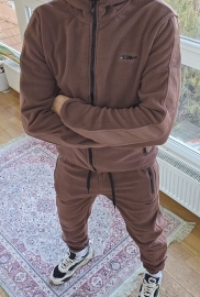 Спортивний костюм Спортивний костюм