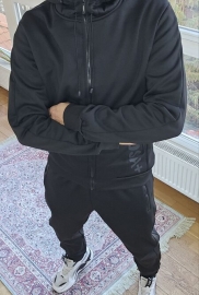 Спортивний костюм Спортивний костюм