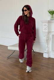 Спортивний костюм Спортивний костюм