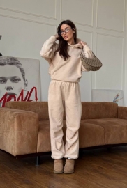 Спортивний костюм Спортивний костюм