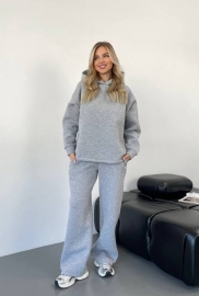 Спортивний костюм Спортивний костюм