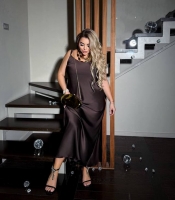 Платье-комбинация женское атласное (королевский атлас) с регулируемыми бретелями прямого силуэта макси вечернее осеннее зимнее