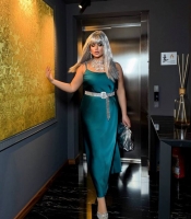 Платье-комбинация женское атласное (королевский атлас) с регулируемыми бретелями прямого силуэта макси вечернее осеннее зимнее