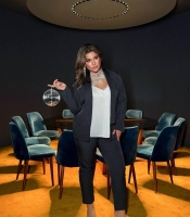 Костюм-тройка женский праздничный графитовый из костюмной ткани с майкой из шелка осенний зимний