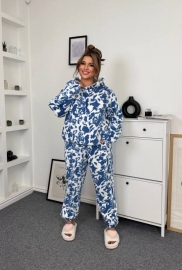 Пижама женская пушистая махровая худи и брюки осенне-зимняя Пижама женская пушистая махровая худи и брюки осенне-зимняя