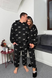 Пижама женская пушистая махровая худи и брюки осенне-зимняя Пижама женская пушистая махровая худи и брюки осенне-зимняя