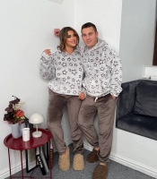 Пижама унисекс утеплённая плюшевая (двусторонний стриженный кролик) с капюшоном кенгуру и брюками на резинке осенняя зимняя