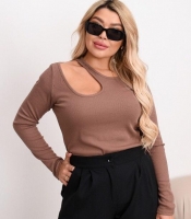 Лонгслив женский осенне-зимний из рубчика с асимметричным вырезом кофейный облегающий базовый