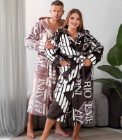 Халат унісекс осенне-зимний плюшевый с капюшоном и поясом домашний