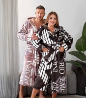 Халат унісекс осенне-зимний плюшевый с капюшоном и поясом домашний