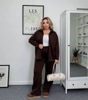 Костюм-двойка женский осенне-зимний из мягкой двусторонней ангоры: прямая кофта-зипка и прямые брюки шоколадный
