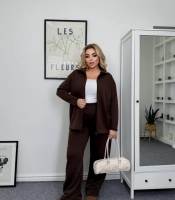 Костюм-двойка женский осенне-зимний из мягкой двусторонней ангоры: прямая кофта-зипка и прямые брюки шоколадный