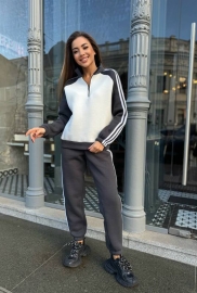 Спортивний костюм