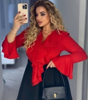 Блуза женская нарядная трикотажная с воланами красная осенняя зимняя