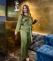 Костюм женский из шелковистого Армани-шёлка оливковый с запашной кофтой и широкими брюками осенний зимний