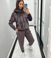 Спортивный костюм женский из двустороннего велюра утепленный осенний зимний