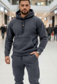 Спортивний костюм