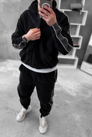 Спортивний костюм