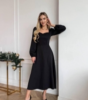 Платье трапеция с длинными рукавами