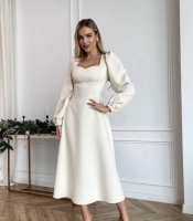 Платье трапеция с длинными рукавами