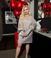 Платье женское ангоровое нарядное с фактурными рукавами осенне-зимнее