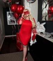 Платье женское ангоровое праздничное с флоковыми рукавами и металлической бахромой осенне-зимнее