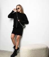 Костюм-двойка женский шерстяной трикотажный оверсайз со свитером и юбкой осенний