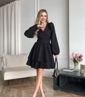 Платье коктейльное женское из костюмной ткани с V образным вырезом расклешенное с пышной юбкой осенний зимний