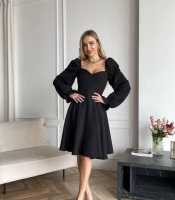 Платье женское из костюмной ткани с фигурным декольте расклешенное осенний зимний