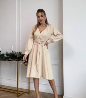 Платье женское из костюмной ткани с имитацией запаха расклешенное с поясом осенний зимний