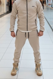 Спортивний костюм Спортивний костюм