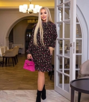 Платье женское свободного кроя из софта с цветочным принтом осенне-зимнее