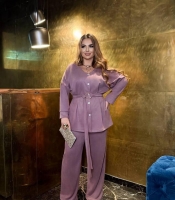 Костюм-двойка женский из замши на дайвинге блуза на пуговицах с поясом и пряжкой и брюки прямые повседневный осенний