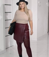 Юбка-шорты женская из экокожи высокой посадки асимметричная на молнии демисезонная
