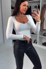 Лонгслив женский из микродайвинга с глубоким декольте и двойным слоем по груди облегающий весенне-осенний