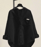 Рубашка женская из микровельвета удлиненная оверсайз на пуговицах с нагрудным карманом осенне-зимняя