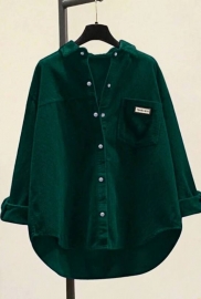 Рубашка женская из микровельвета удлиненная оверсайз с капюшоном на кнопках с нагрудным карманом осенне-зимняя