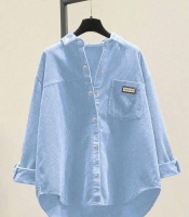 Рубашка женская из микровельвета удлиненная оверсайз на пуговицах с нагрудным карманом осенне-зимняя